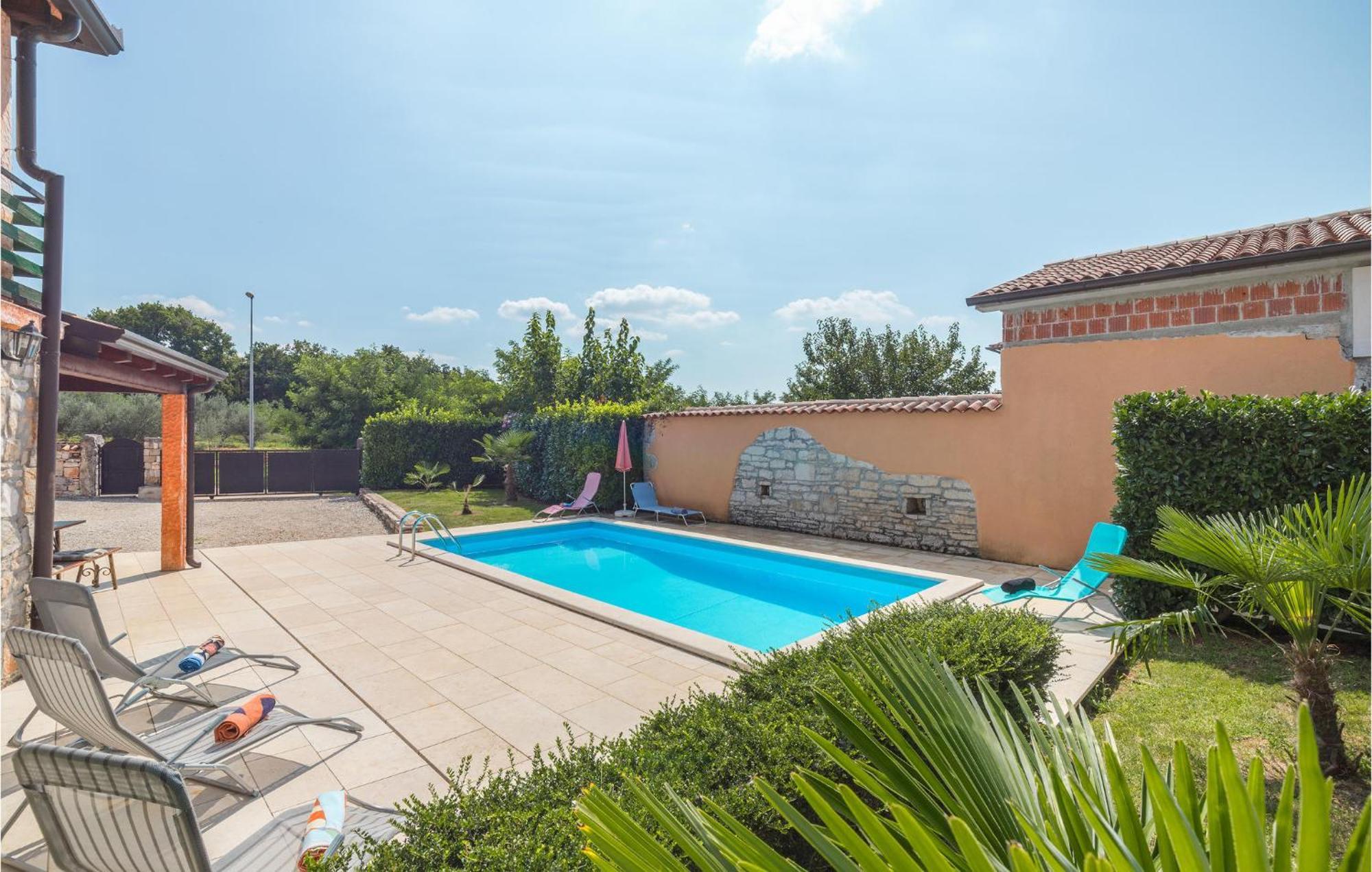 Lovely Home In Visnjan With Outdoor Swimming Pool Exterior foto